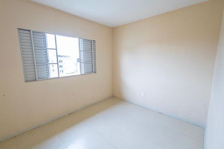 Casa à venda com 350m², 6 quartos e 4 vagas Casa à venda com 350m², 6 quartos e 4 vagasQuarto 2