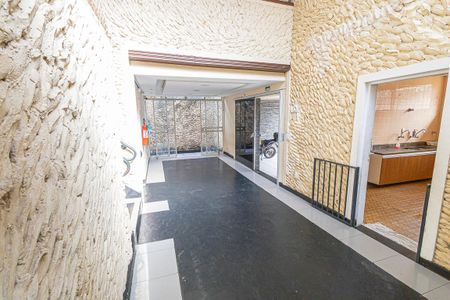 Sala de casa à venda com 6 quartos, 350m² em São Luiz, Belo Horizonte