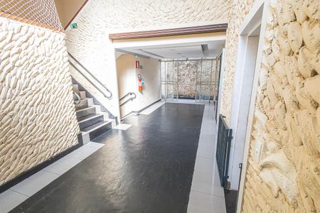 Sala de casa à venda com 6 quartos, 350m² em São Luiz, Belo Horizonte
