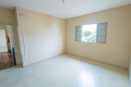 Casa à venda com 350m², 6 quartos e 4 vagas Casa à venda com 350m², 6 quartos e 4 vagasSuíte 1