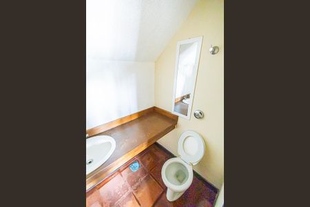 Casa à venda com 350m², 6 quartos e 4 vagas Casa à venda com 350m², 6 quartos e 4 vagasLavabo