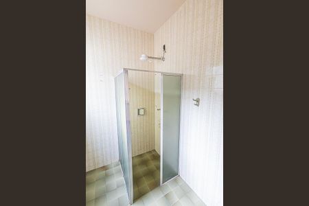 Casa à venda com 350m², 6 quartos e 4 vagas Casa à venda com 350m², 6 quartos e 4 vagasBanheiro