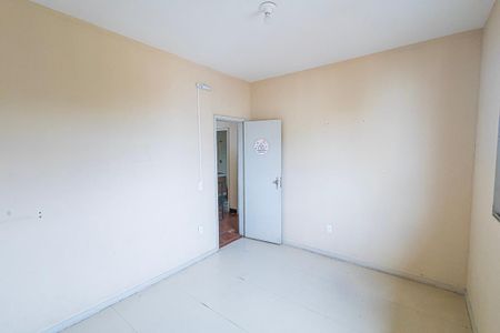 Casa à venda com 350m², 6 quartos e 4 vagas Casa à venda com 350m², 6 quartos e 4 vagasQuarto 2
