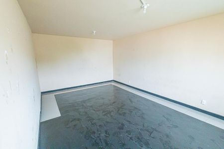Casa à venda com 350m², 6 quartos e 4 vagas Casa à venda com 350m², 6 quartos e 4 vagasQuarto 5