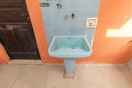 Casa para alugar com 45m², 1 quarto e 1 vagaÁrea de Serviço