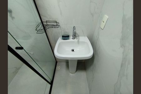 Banheiro - torneira de kitnet/studio para alugar com 1 quarto, 34m² em Vila Nair, São Paulo