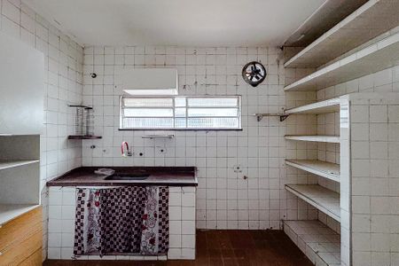 Casa para alugar com 100m², 2 quartos e sem vaga Casa para alugar com 100m², 2 quartos e sem vagaCozinha