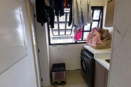 Apartamento à venda com 87m², 3 quartos e 2 vagas Apartamento à venda com 87m², 3 quartos e 2 vagasÁrea de Serviço