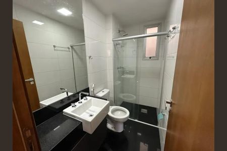 Banheiro de apartamento para alugar com 1 quarto, 55m² em Lourdes, Belo Horizonte