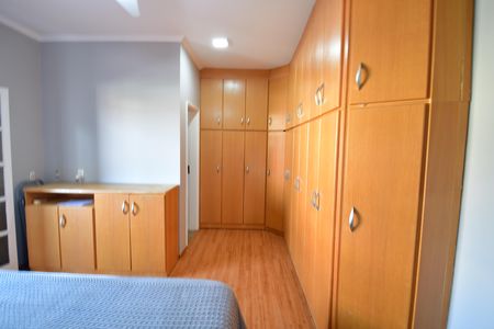 Casa à venda com 240m², 3 quartos e 4 vagasQuarto 3 - Suíte