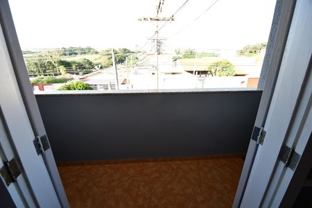 Casa à venda com 240m², 3 quartos e 4 vagasQuarto 1 - Sacada