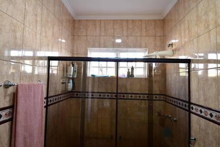Casa à venda com 240m², 3 quartos e 4 vagasBanheiro Social