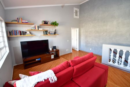Casa à venda com 240m², 3 quartos e 4 vagasSala de TV