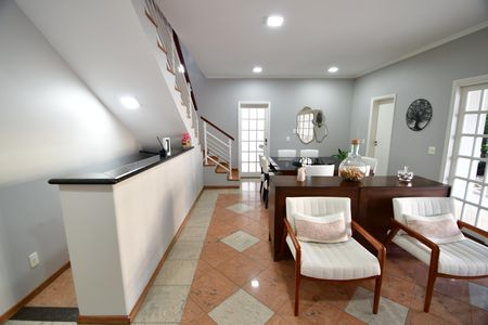 Casa à venda com 240m², 3 quartos e 4 vagasSala