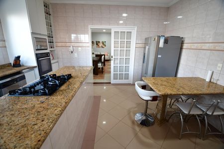 Casa à venda com 240m², 3 quartos e 4 vagasCozinha