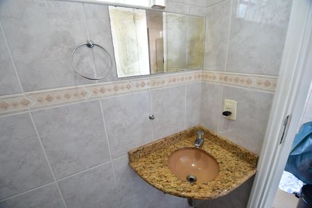 Casa à venda com 240m², 3 quartos e 4 vagasBanheiro de serviço