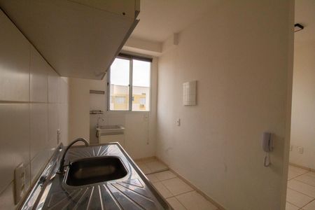 Apartamento para alugar com 50m², 2 quartos e 1 vaga Apartamento para alugar com 50m², 2 quartos e 1 vagaCozinha e Área de Serviço