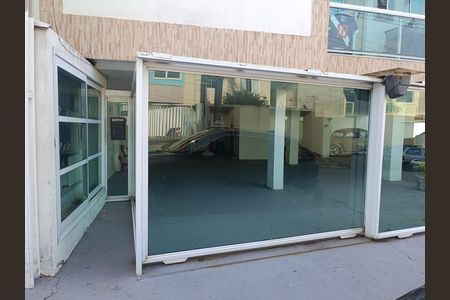 Apartamento para alugar com 70m², 2 quartos e 2 vagas