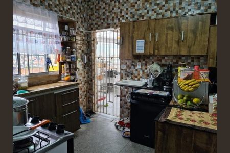 Casa à venda com 3 quartos, 240m² em Vila Rio Branco, São Paulo