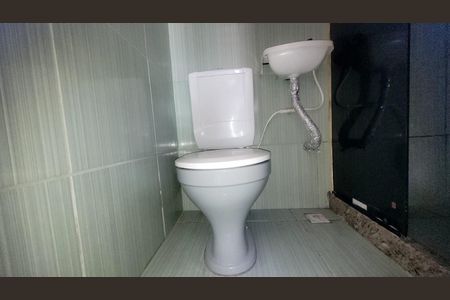 Casa para alugar com 25m², 1 quarto e sem vaga Casa para alugar com 25m², 1 quarto e sem vagaBanheiro
