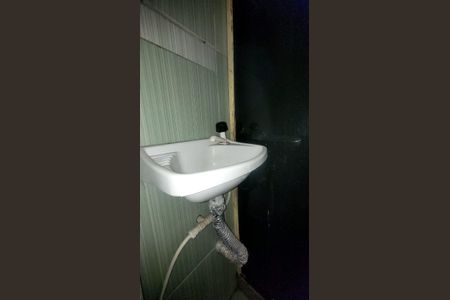 Casa para alugar com 25m², 1 quarto e sem vaga Casa para alugar com 25m², 1 quarto e sem vagaBanheiro