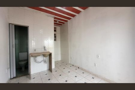 Cozinha  de casa para alugar com 1 quarto, 25m² em Marechal Hermes, Rio de Janeiro