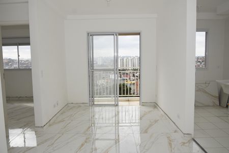 Sala de apartamento para alugar com 2 quartos, 54m² em Jardim Vitória, Embu das Artes