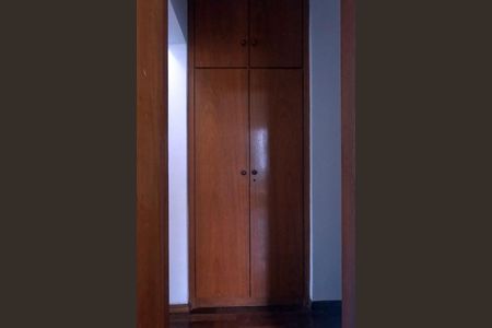 Apartamento para alugar com 108m², 3 quartos e 1 vagaArmário do corredor para os quartos