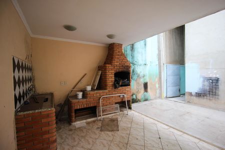 Casa para alugar com 300m², 3 quartos e 2 vagas