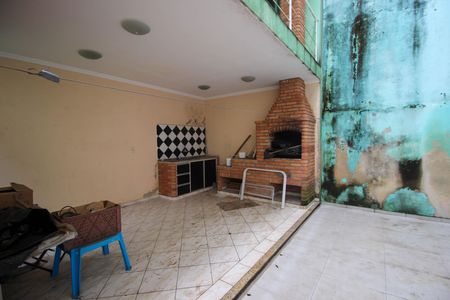 Casa para alugar com 300m², 3 quartos e 2 vagas