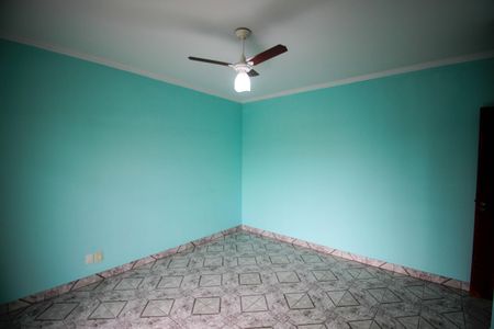 Casa para alugar com 300m², 3 quartos e 2 vagas