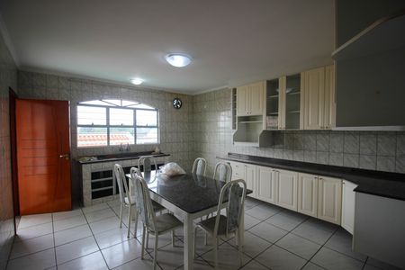 Casa para alugar com 300m², 3 quartos e 2 vagas