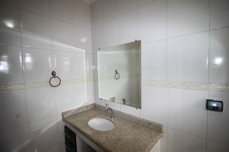 Casa para alugar com 300m², 3 quartos e 2 vagas