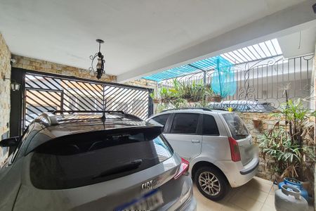 Casa à venda com 200m², 3 quartos e 2 vagas Casa à venda com 200m², 3 quartos e 2 vagasGaragem