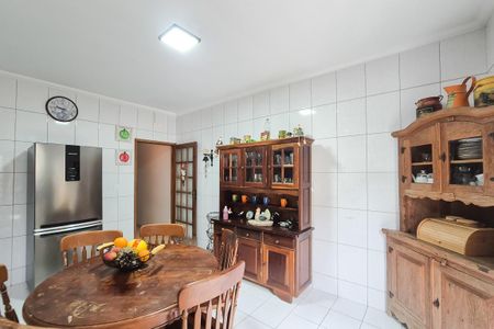 Casa à venda com 200m², 3 quartos e 2 vagas Casa à venda com 200m², 3 quartos e 2 vagasCopa