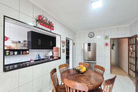 Casa à venda com 200m², 3 quartos e 2 vagas Casa à venda com 200m², 3 quartos e 2 vagasCopa