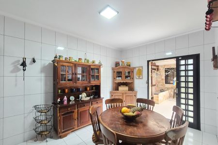 Casa à venda com 200m², 3 quartos e 2 vagas Casa à venda com 200m², 3 quartos e 2 vagasCopa
