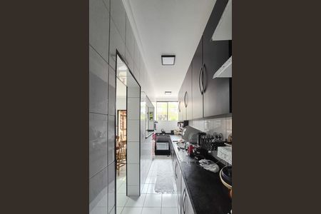Casa à venda com 200m², 3 quartos e 2 vagas Casa à venda com 200m², 3 quartos e 2 vagasCozinha