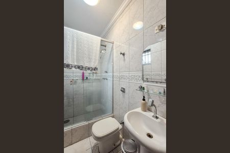 Casa à venda com 200m², 3 quartos e 2 vagas Casa à venda com 200m², 3 quartos e 2 vagasBanheiro da Suíte