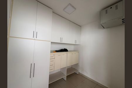 Casa à venda com 155m², 3 quartos e 4 vagas Casa à venda com 155m², 3 quartos e 4 vagasDispensa