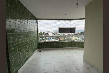 Apartamento à venda com 210m², 4 quartos e 2 vagasBanheiro