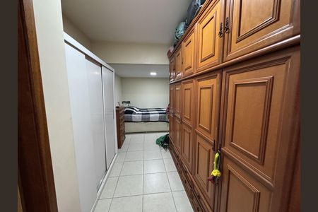 Apartamento à venda com 210m², 4 quartos e 2 vagasQuarto