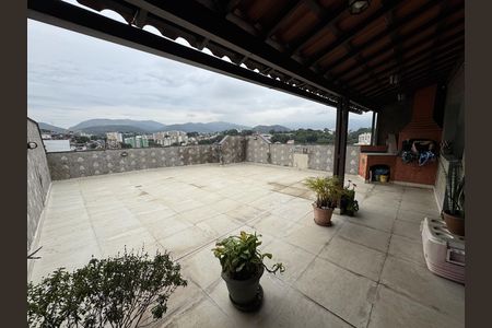 Apartamento à venda com 210m², 4 quartos e 2 vagasVaranda