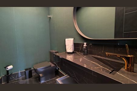 Casa de condomínio à venda com 330m², 6 quartos e 2 vagas Casa de condomínio à venda com 330m², 6 quartos e 2 vagasLavabo