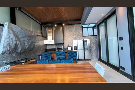 Casa de condomínio à venda com 330m², 6 quartos e 2 vagas Casa de condomínio à venda com 330m², 6 quartos e 2 vagasÁrea Gourmet