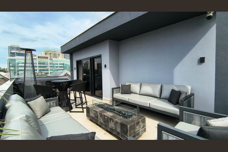 Casa de condomínio à venda com 330m², 6 quartos e 2 vagas Casa de condomínio à venda com 330m², 6 quartos e 2 vagasCobertura
