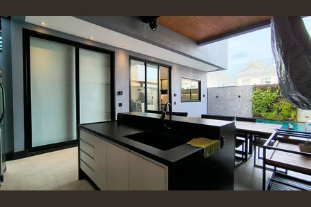 Casa de condomínio à venda com 330m², 6 quartos e 2 vagas Casa de condomínio à venda com 330m², 6 quartos e 2 vagasÁrea Gourmet