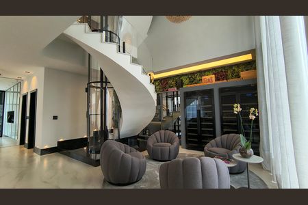 Casa de condomínio à venda com 330m², 6 quartos e 2 vagas Casa de condomínio à venda com 330m², 6 quartos e 2 vagasSala