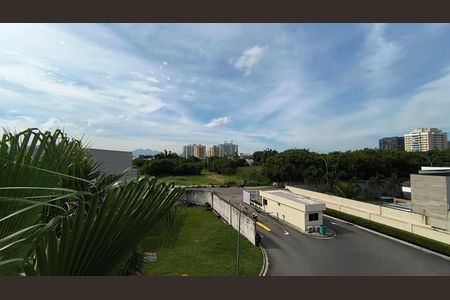 Casa de condomínio à venda com 330m², 6 quartos e 2 vagas Casa de condomínio à venda com 330m², 6 quartos e 2 vagasCobertura