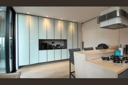 Casa de condomínio à venda com 330m², 6 quartos e 2 vagas Casa de condomínio à venda com 330m², 6 quartos e 2 vagasCozinha